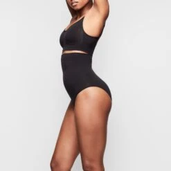 SEAMLESS SCULPT HIGH-WAISTED BRIEF | ONYX -SWIMwear Sale Store SH HWB 0002 ONX D SD 15b6701b dc02 4fd3 bcb0 66ea2c5c0329