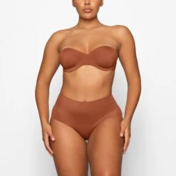 SMOOTHING STRAPLESS BRA | BRONZE -SWIMwear Sale Store SKIMS BRA BA BAN 2607 DA BRZ 0043 FR