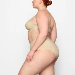 SMOOTHING STRAPLESS BRA | SAND -SWIMwear Sale Store SKIMS BRA BA BAN 2607 DC SND 0023 SD