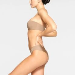 WIRELESS FORM STRAPLESS BRA | CLAY -SWIMwear Sale Store SKIMS BRA BA BAN 2630 MC CLY 0257 SD