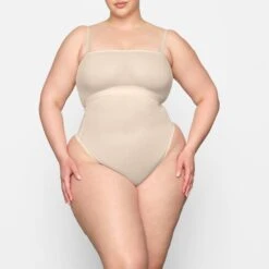 SHEER SCULPT BANDEAU | SAND -SWIMwear Sale Store SKIMS BRA BR BND 0254 DC SND 0003 FR