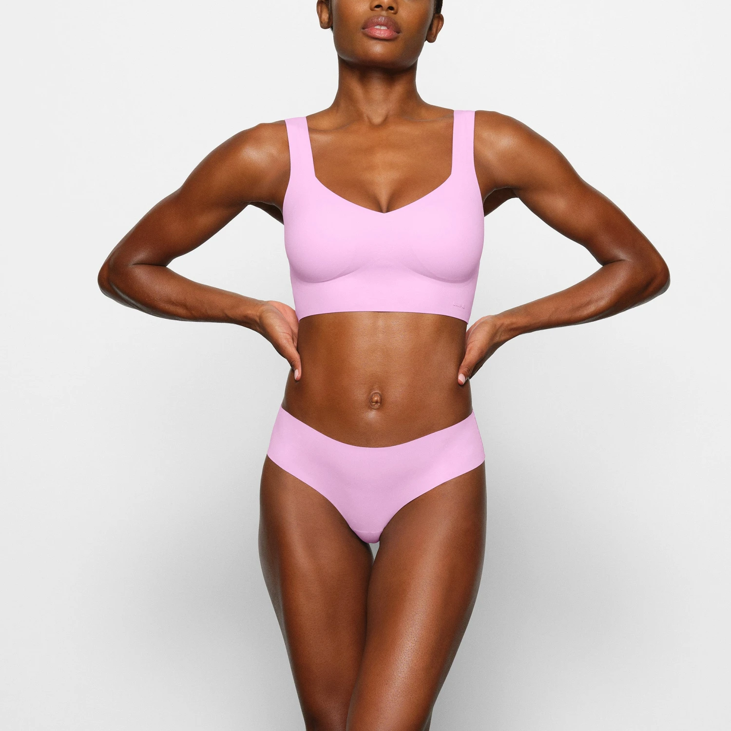 NAKED PLUNGE LONGLINE BRA | PETAL 3 NAKED PLUNGE LONGLINE BRA | PETAL - Image 2