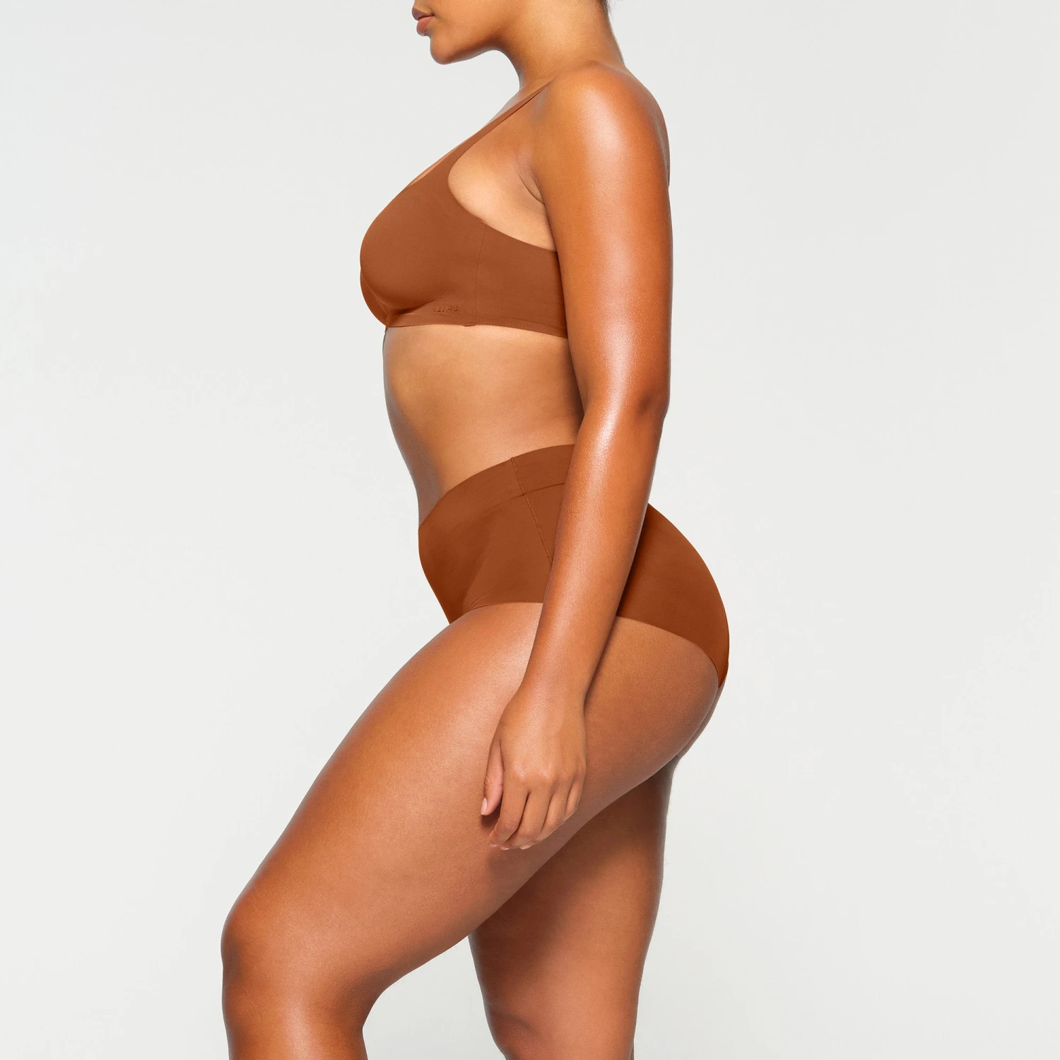 NAKED SCOOP BRA | BRONZE 5 NAKED SCOOP BRA | BRONZE - Image 3