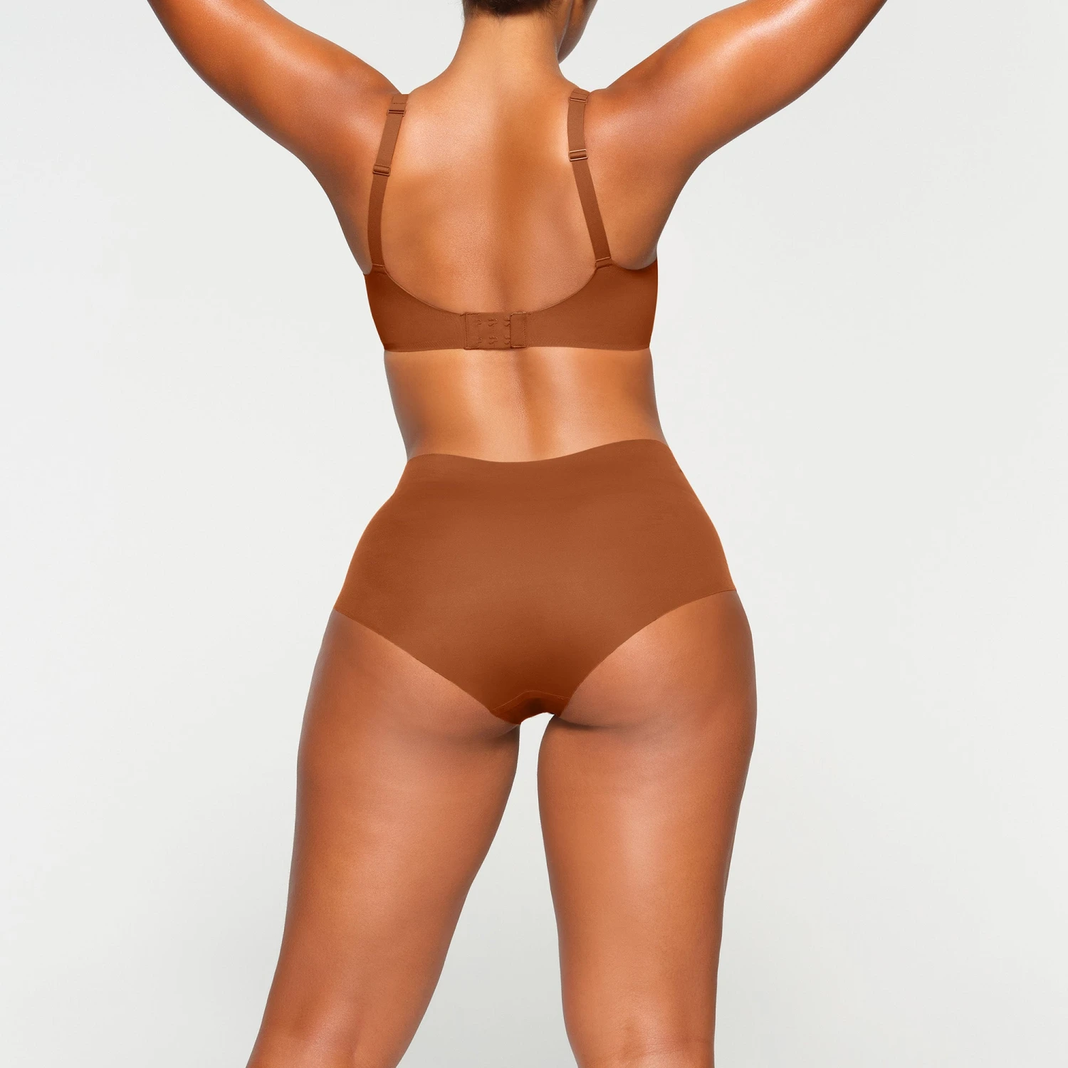 NAKED SCOOP BRA | BRONZE 6 NAKED SCOOP BRA | BRONZE - Image 4