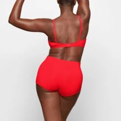 COTTON JERSEY TRIANGLE BRALETTE | RUBY -SWIMwear Sale Store SKIMS BRA BR TRI 0267 XC RBY 0014 BK 313581d7 f42c 4be1 84cc acb5711264c5