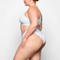 SMOOTH RIB RACERBACK TRIANGLE BRALETTE | MARBLE -SWIMwear Sale Store SKIMS BRA BR TRI 2509 ZB MBL 0008