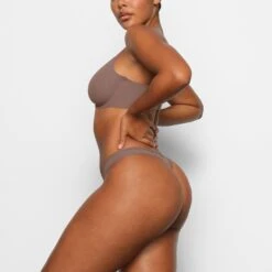 FITS EVERYBODY PLUNGE BRA | UMBER -SWIMwear Sale Store SKIMS BRA BR UWR 1997 AA UMB 0010 SD