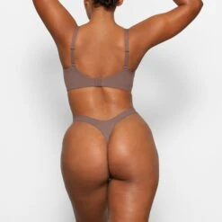 FITS EVERYBODY PLUNGE BRA | UMBER -SWIMwear Sale Store SKIMS BRA BR UWR 1997 AA UMB 0018 BK