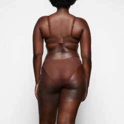 ULTRA FINE MESH STRAPLESS BRA | MAHOGANY 17 ULTRA FINE MESH STRAPLESS BRA | MAHOGANY -SWIMwear Sale Store SKIMS BRA BR UWR 2209 RA MHG 028 BK