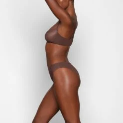 NO SHOW MOLDED UNLINED BALCONETTE BRA | COCOA -SWIMwear Sale Store SKIMS BRA BR UWR 2054 VB COA 0015 SD