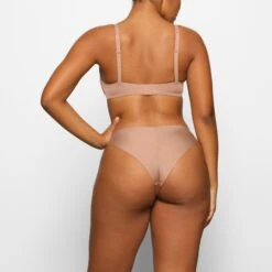 WIRELESS FORM PUSH-UP PLUNGE BRA | SIENNA -SWIMwear Sale Store SKIMS BRA BR WRL 1891 CA SIE 0013 BK x1 50091a36 a383 4709 8c10 cdeb10940348