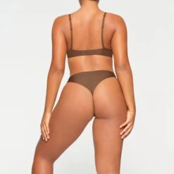 WIRELESS FORM PUSH-UP PLUNGE BRA | JASPER 10 WIRELESS FORM PUSH-UP PLUNGE BRA | JASPER -SWIMwear Sale Store SKIMS BRA BR WRL 1891 KA JSP 0025