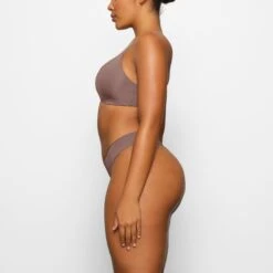 WIRELESS FORM T-SHIRT DEMI BRA | UMBER 9 WIRELESS FORM T-SHIRT DEMI BRA | UMBER -SWIMwear Sale Store SKIMS BRA BR WRP 1889 CA UMB 0006 SD 04cd7413 08f1 4127 a5be a7d9b4399376