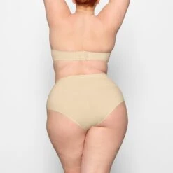SMOOTHING HIGH-WAISTED BRIEF | SAND -SWIMwear Sale Store SKIMS PANTY PN BOY 2911 DC SND 0028 BK