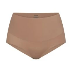 SMOOTHING HIGH-WAISTED BRIEF | SIENNA