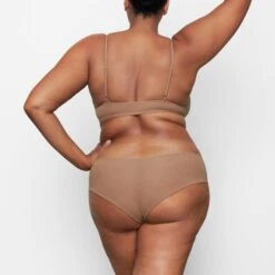 FITS EVERYBODY HIPSTER | SIENNA 9 FITS EVERYBODY HIPSTER | SIENNA -SWIMwear Sale Store SKIMS PANTY PN BYS 1099 ID SIE BK