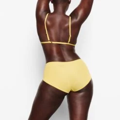 JELLY SHEER TRIANGLE BRALETTE | TOPAZ -SWIMwear Sale Store SKIMS PANTY PN BYS 1212 KD TPZ BK 2aa9412d f719 4b10 a1a5 3ad22adcdcfb