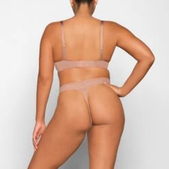 WEIGHTLESS THONG | SIENNA -SWIMwear Sale Store SKIMS PANTY PN THG 2360 VA SIE 0011 BK