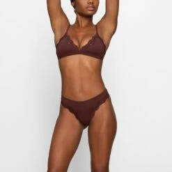 FITS EVERYBODY CORDED LACE TANGA | COCOA 8 FITS EVERYBODY CORDED LACE TANGA | COCOA -SWIMwear Sale Store SKIMS PANTY PN TNG 4133 FB COA 0004 FR