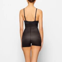 BARELY THERE HIGH-WAISTED SHORTIE | ONYX -SWIMwear Sale Store SKIMS SHAPEWEAR AP SHO 1760 NB ONX BK