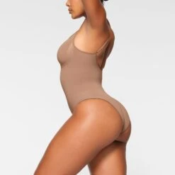 SEAMLESS SCULPT BRIEF BODYSUIT | SIENNA -SWIMwear Sale Store SKIMS SHAPEWEAR BD BRF 3370 IA SIE 0011 SD