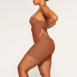 DEEP PLUNGE SHAPEWEAR MID THIGH BODYSUIT | BRONZE -SWIMwear Sale Store SKIMS SHAPEWEAR BD MDT 2960 LA BRZ 0007