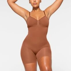 SEAMLESS SCULPT LOW BACK MID THIGH BODYSUIT | BRONZE -SWIMwear Sale Store SKIMS SHAPEWEAR BD MDT 3371 IA BRZ 0004 FR