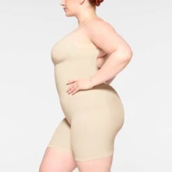 SEAMLESS SCULPT LOW BACK MID THIGH BODYSUIT | SAND -SWIMwear Sale Store SKIMS SHAPEWEAR BD MDT 3371 ID SND 0007 SD