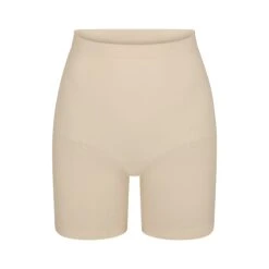 SEAMLESS SCULPT MID THIGH SHORT | SAND