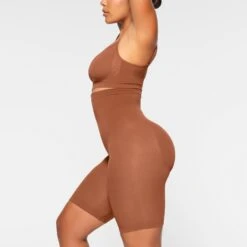 SEAMLESS SCULPT HIGH-WAISTED ABOVE THE KNEE SHORT | BRONZE -SWIMwear Sale Store SKIMS SHAPEWEAR BO SHO 3364 IA BRZ 0008 SD