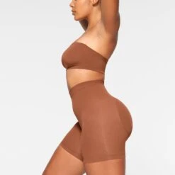 SEAMLESS SCULPT BANDEAU | BRONZE -SWIMwear Sale Store SKIMS SHAPEWEAR BR BAN 2895 IA BRZ 0040 SD