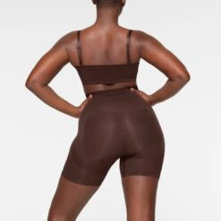 SEAMLESS SCULPT BANDEAU | ESPRESSO -SWIMwear Sale Store SKIMS SHAPEWEAR BR BAN 2895 IC ESP 0013 BK