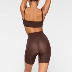SEAMLESS SCULPT BANDEAU | COCOA -SWIMwear Sale Store SKIMS SHAPEWEAR BR BAN 2895 JA COA 0014 BK