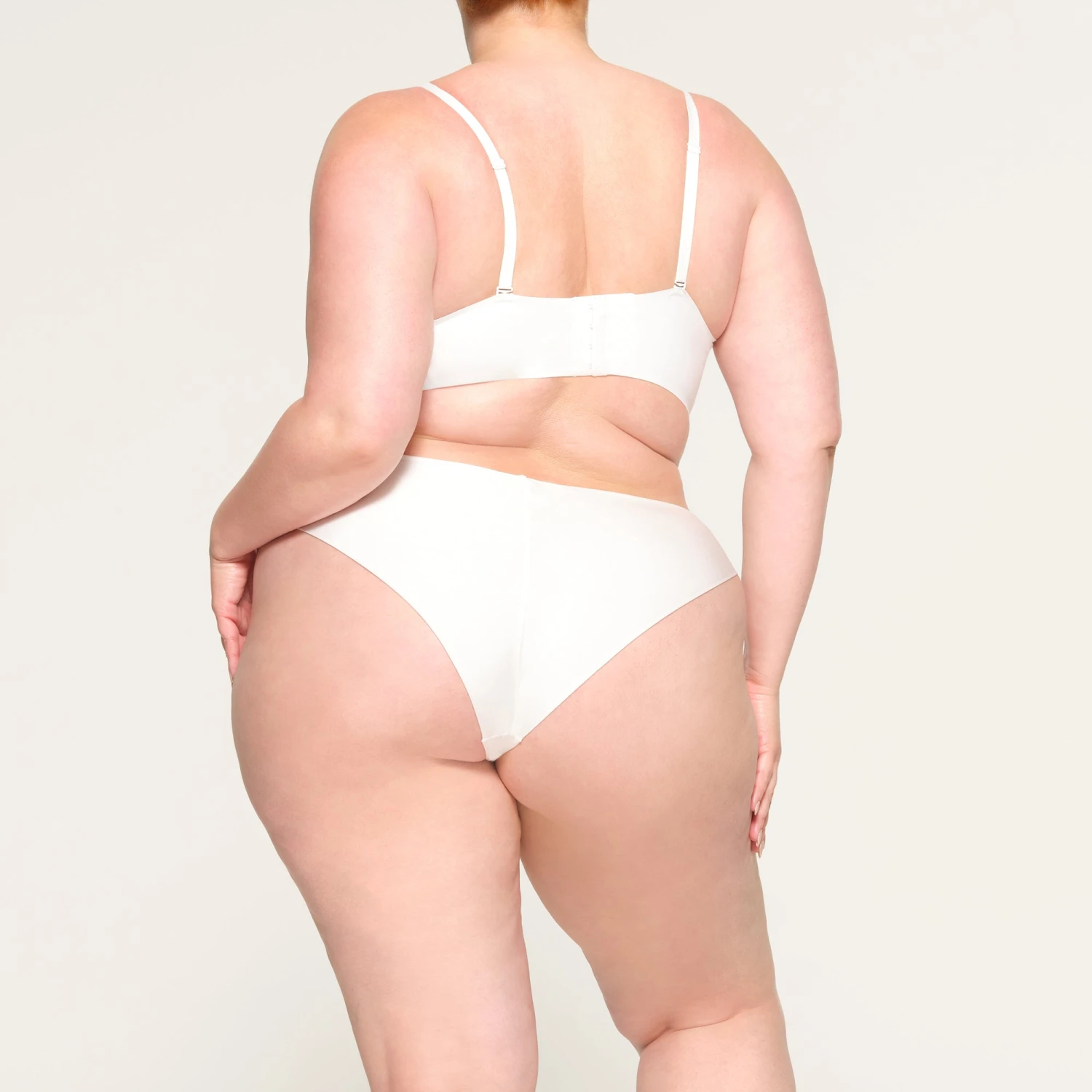 DEEP PLUNGE SHAPEWEAR BRA | MARBLE 6 DEEP PLUNGE SHAPEWEAR BRA | MARBLE - Image 4