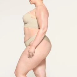 DEEP PLUNGE SHAPEWEAR BRA | SAND -SWIMwear Sale Store SKIMS SHAPEWEAR BR BAN 2958 LD SND 0048