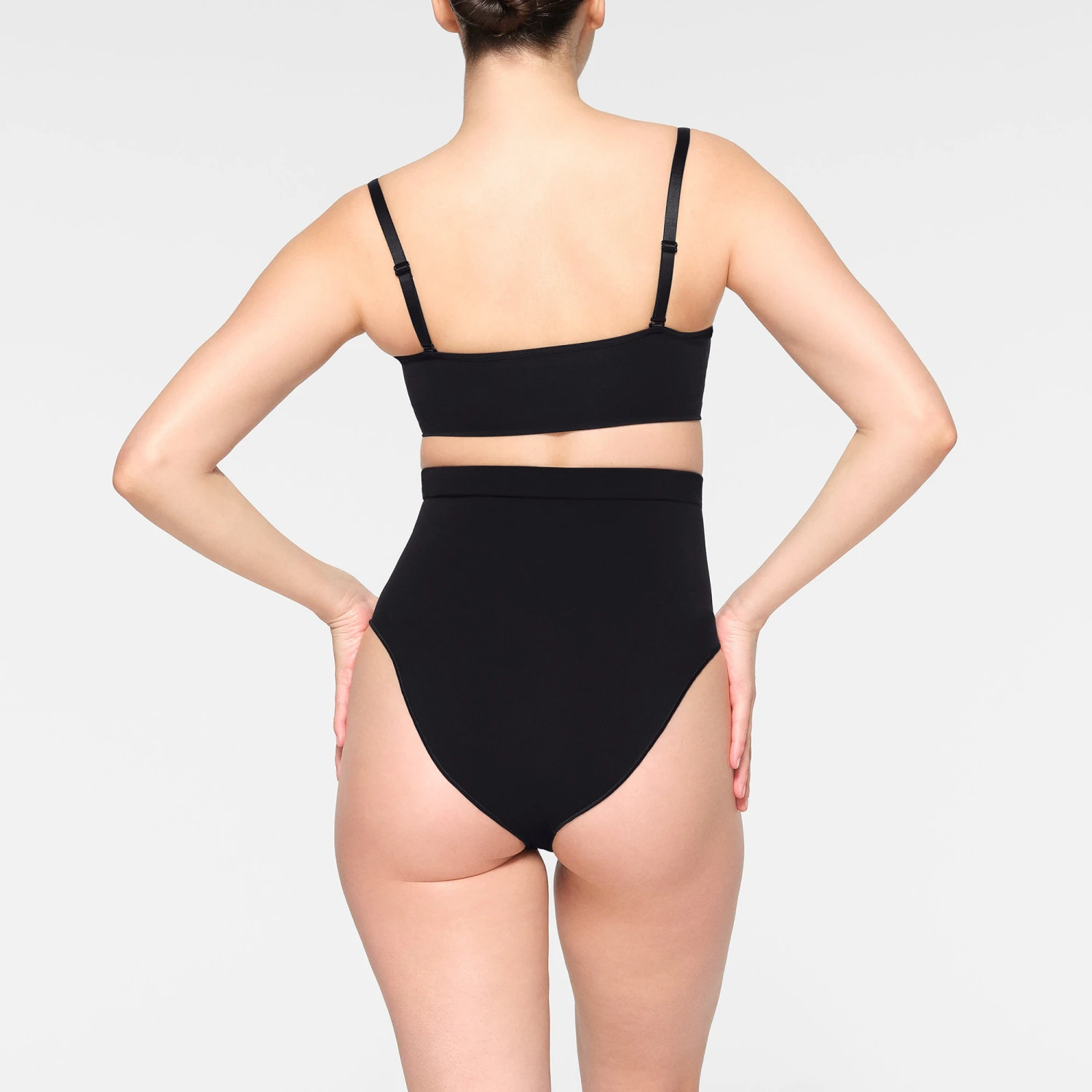 SEAMLESS SCULPT SCOOP NECK BRALETTE | ONYX 6 SEAMLESS SCULPT SCOOP NECK BRALETTE | ONYX - Image 4