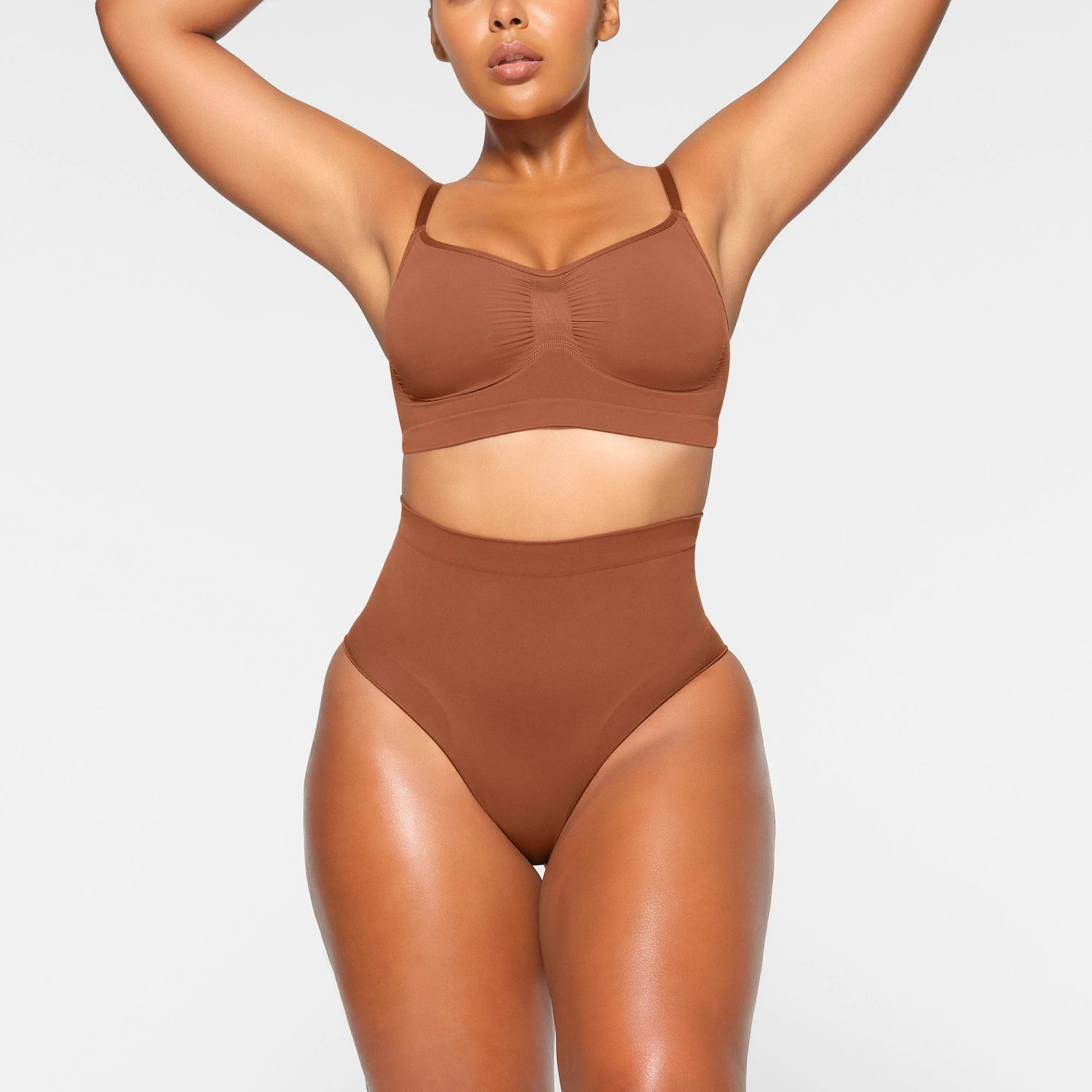 SEAMLESS SCULPT MID WAIST BRIEF | BRONZE 4 SEAMLESS SCULPT MID WAIST BRIEF | BRONZE - Image 2