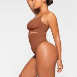 EVERYDAY SCULPT HIGH-WAISTED THONG | BRONZE -SWIMwear Sale Store SKIMS SHAPEWEAR PN THG 3150 KA BRZ 0009 SD 4cf26ff5 55fe 4ad3 8e07 8f5bc41c17be