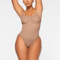 EVERYDAY SCULPT BODYSUIT | SIENNA 8 EVERYDAY SCULPT BODYSUIT | SIENNA -SWIMwear Sale Store SKIMS SHAPEWEAR SH BDY 2153 IA SIE 0004 FR