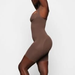 BUTT ENHANCING OPEN BUST BODYSUIT | OXIDE -SWIMwear Sale Store SKIMS SHAPEWEAR SH BDY 2168 ZA OXD 0011