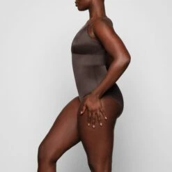 BARELY THERE BODYSUIT BRIEF W/ SNAPS | ESPRESSO 9 BARELY THERE BODYSUIT BRIEF W/ SNAPS | ESPRESSO -SWIMwear Sale Store SKIMS SHAPEWEAR SH BSB 1641 ZA ESP 0008