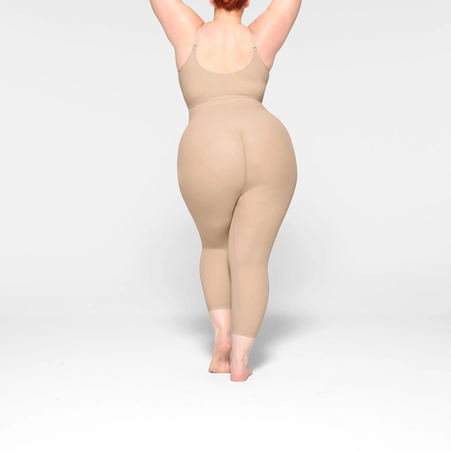 EVERYDAY SCULPT MID WAIST CAPRI | MICA 6 EVERYDAY SCULPT MID WAIST CAPRI | MICA - Image 4