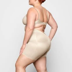 BARELY THERE LOW BACK SHORT | SAND -SWIMwear Sale Store SKIMS SHAPEWEAR SH LWB 1569 ZB SND 0010