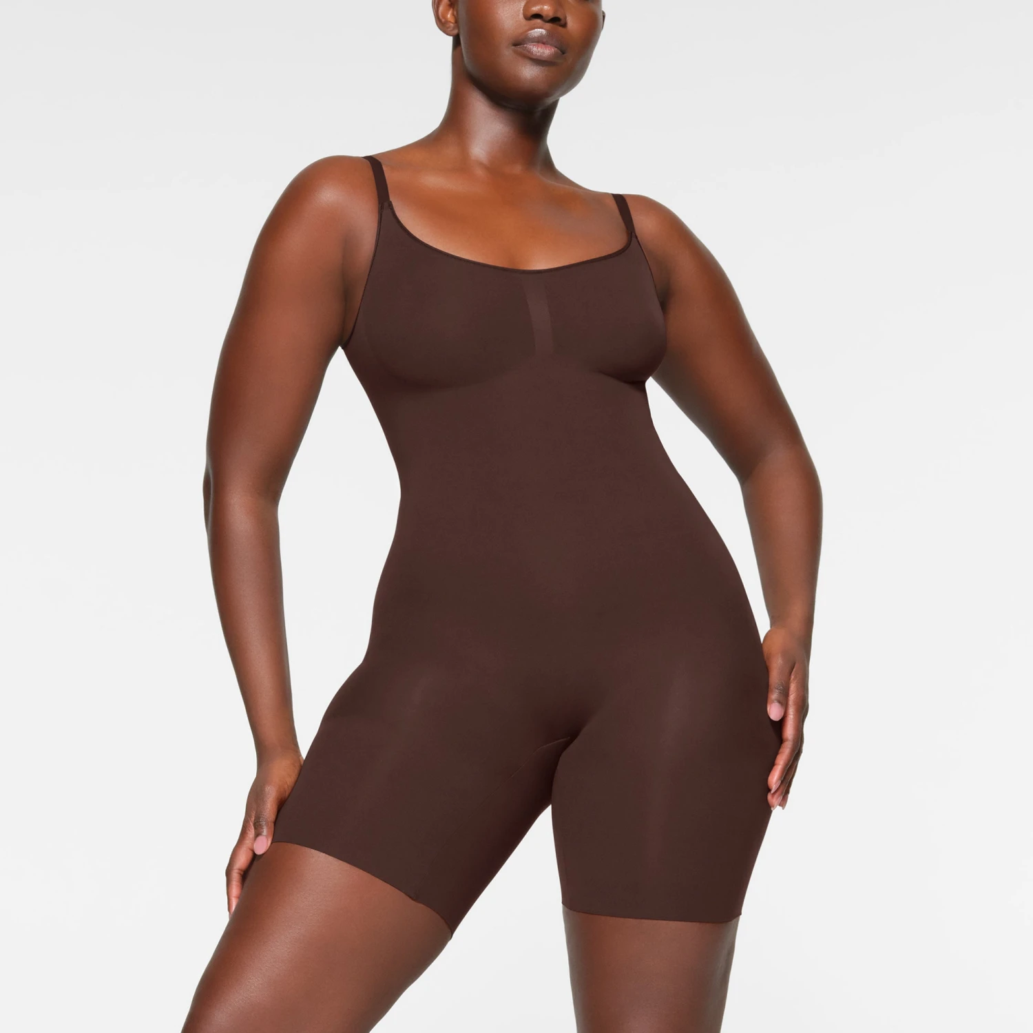 EVERYDAY SCULPT MID THIGH BODYSUIT | ESPRESSO 4 EVERYDAY SCULPT MID THIGH BODYSUIT | ESPRESSO - Image 2