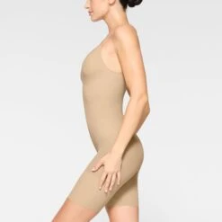 EVERYDAY SCULPT MID THIGH BODYSUIT | CLAY -SWIMwear Sale Store SKIMS SHAPEWEAR SH ONE 2154 JC CLY 0010 SD
