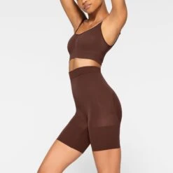 EVERYDAY SCULPT HIGH-WAISTED MID THIGH SHORT | COCOA -SWIMwear Sale Store SKIMS SHAPEWEAR SH SHO 2152 JA COA 0014 SD