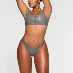 RUBBERIZED SCUBA SWIM TANGA BIKINI BOTTOM | GREY CHALK -SWIMwear Sale Store SKIMS SWIM BB TNG 3161 NA GCK 004