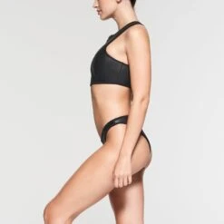 RUBBERIZED SCUBA SWIM HIGH NECK BIKINI TOP | ONYX -SWIMwear Sale Store SKIMS SWIM BT HNK 3160 NC ONX 009