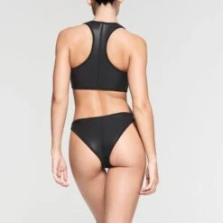 RUBBERIZED SCUBA SWIM HIGH NECK BIKINI TOP | ONYX -SWIMwear Sale Store SKIMS SWIM BT HNK 3160 NC ONX 015