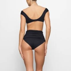 SHAPING SWIM OFF THE SHOULDER BIKINI TOP | ONYX -SWIMwear Sale Store SKIMS SWIM BT PLG 2788 FD ONX 0017 BK x2 2c63e5f4 abdd 4d15 bf82 403cdb81c871